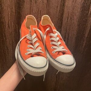 COPY - NWOT Converse